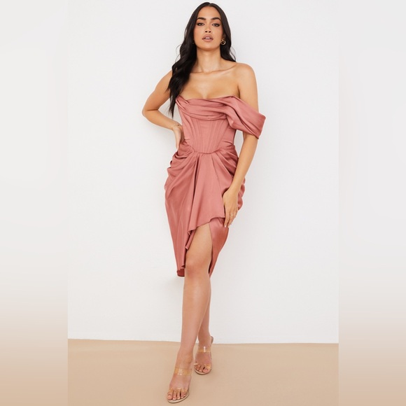 NWOT House of CB Janis Rouge Satin One Shoulder Draped Midi Dress - Picture 2 of 8